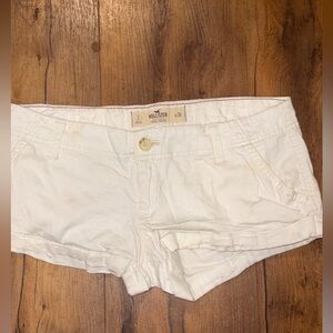 Hollister Women's White/Cream Shorts